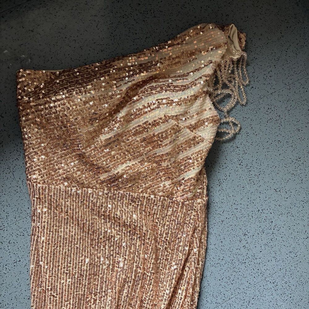 Kalinnu Beaded Shoulder Sequin Gown Rose Gold Draped Formal Dress Slit L Wedding - Picture 7 of 13